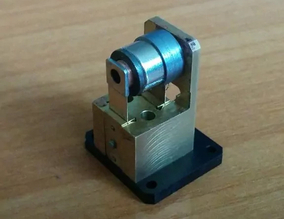 Linear Mirror Scanner 01